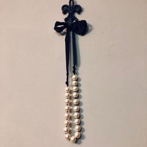 Oversized Pearl Necklace